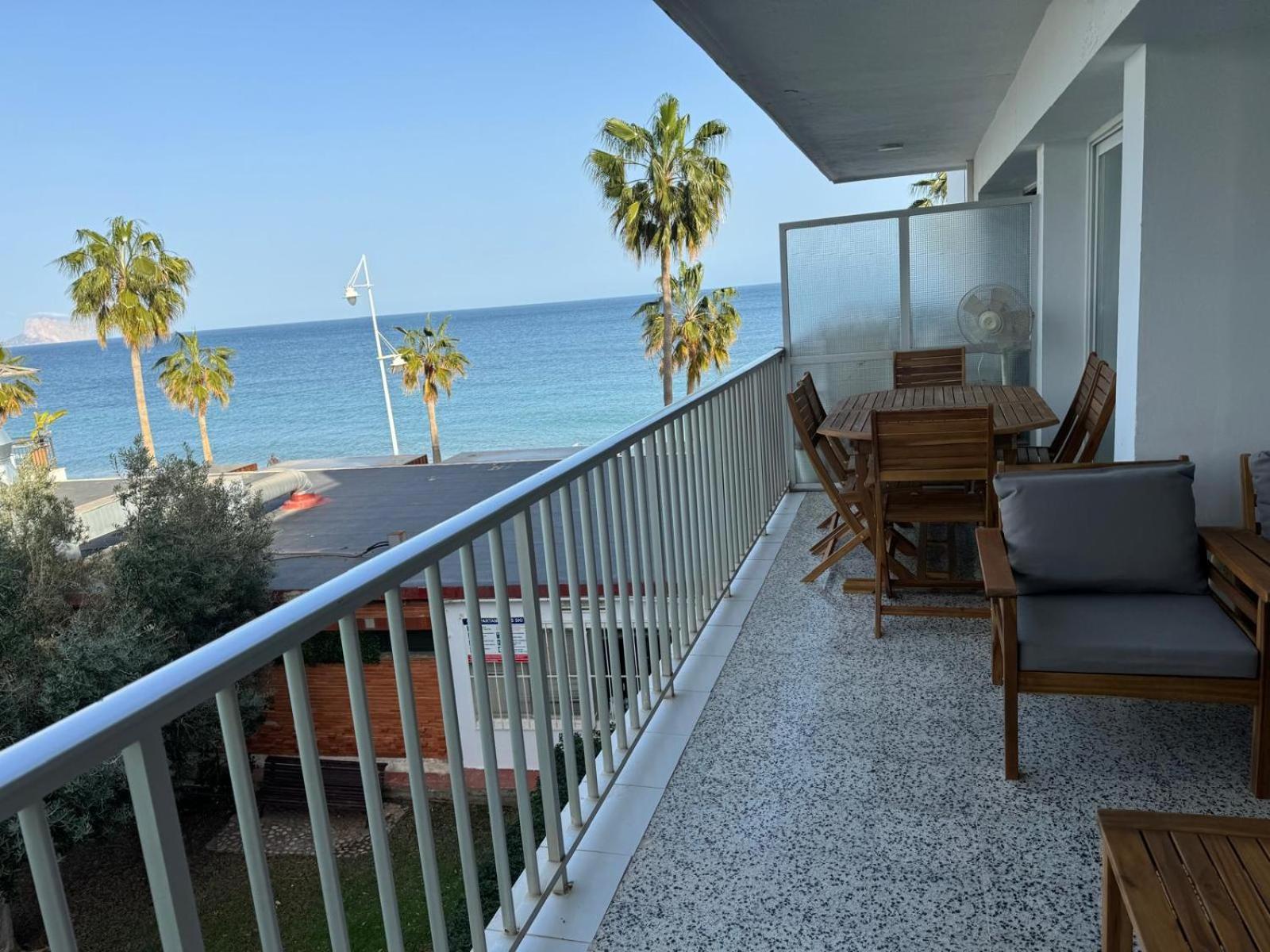 Apartamento En Primera Linea De La Playa Altea Exterior photo